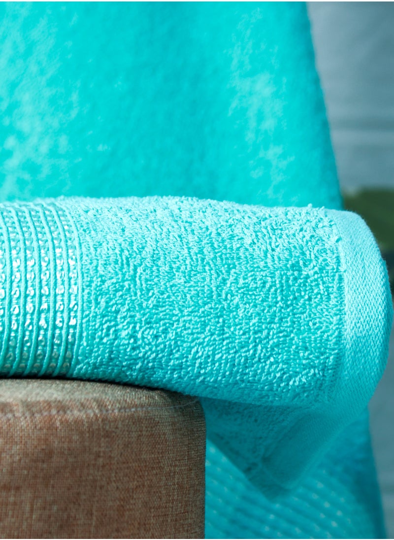 Bath Towels 100% Cotton Ultra Soft, Super Absorbent, Antibacterial Treatment And Dry Quick 430 GSM Terry, Mini Checks, 70 Cm x 140 Cm