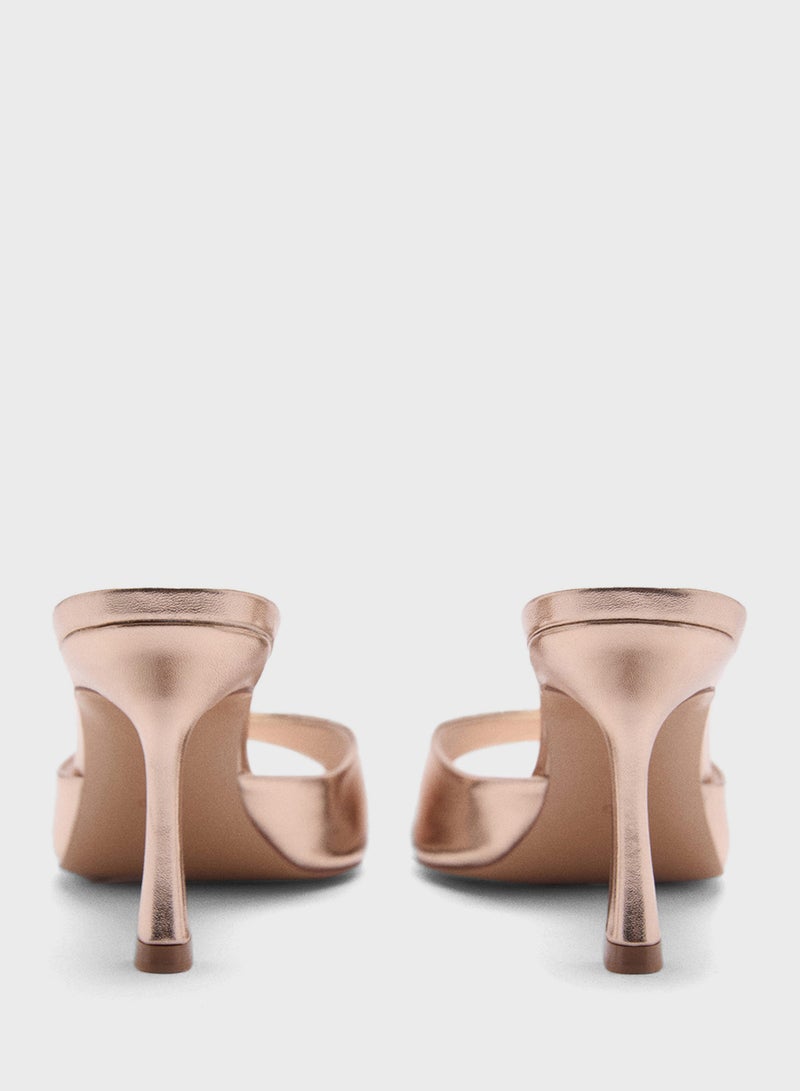 Heel Non-Structured Sandals