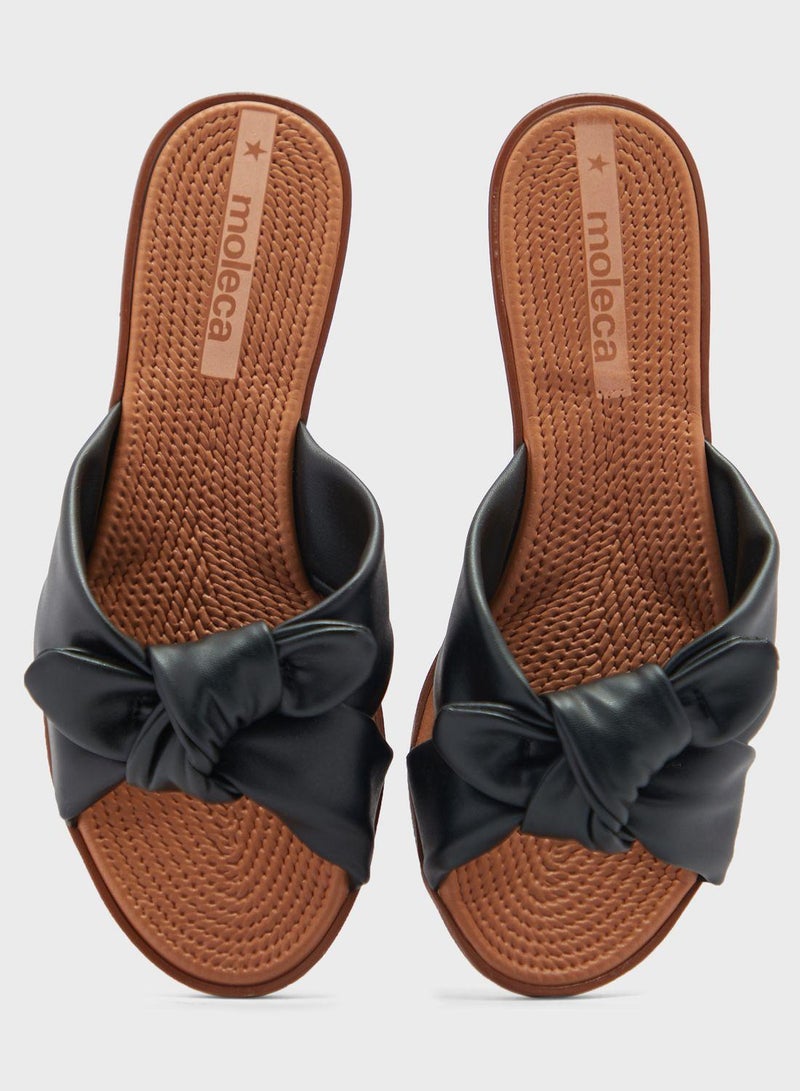 Hadassah Cross Strap Flat Sandals