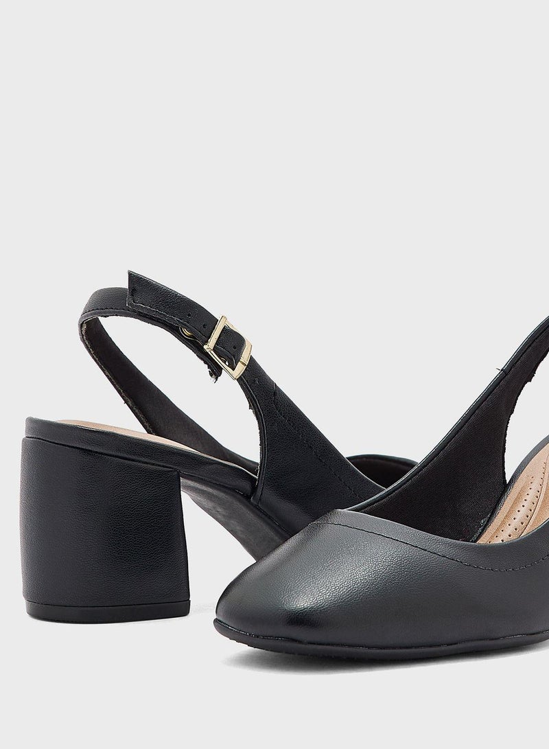 Elaina Close Toe Mid Heel Pumps