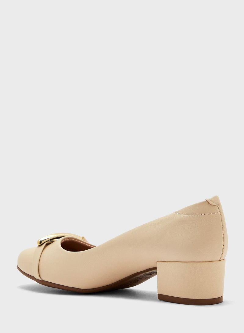 Elle Close Toe Mid Heel Pumps