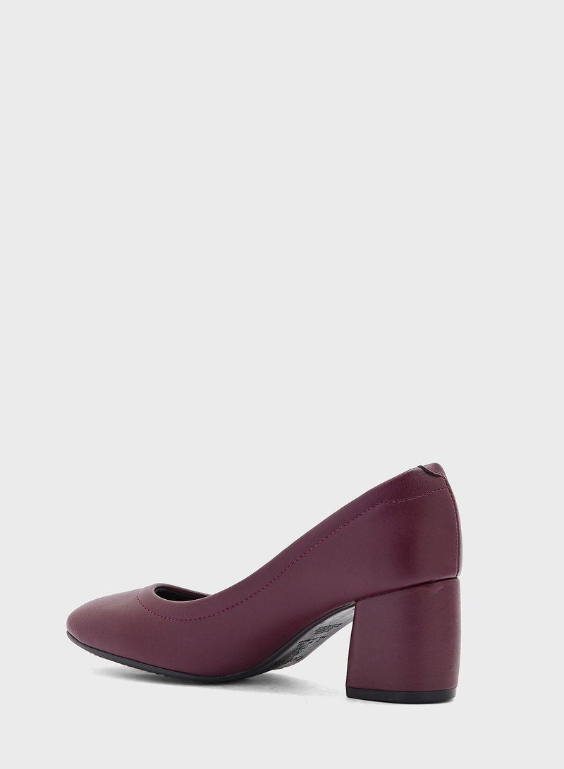 Kaylani Close Toe Mid Heel Pumps