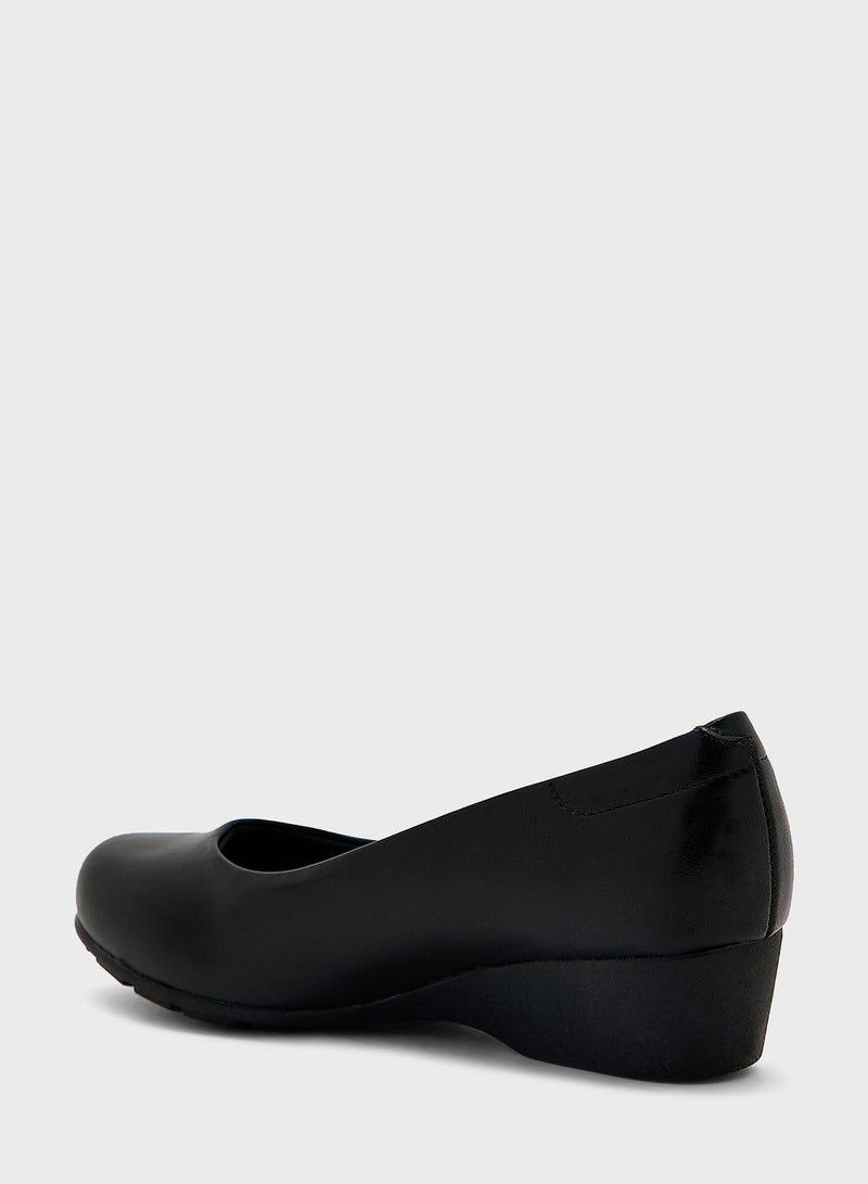 Ankle Strap Mid Heel Pumps