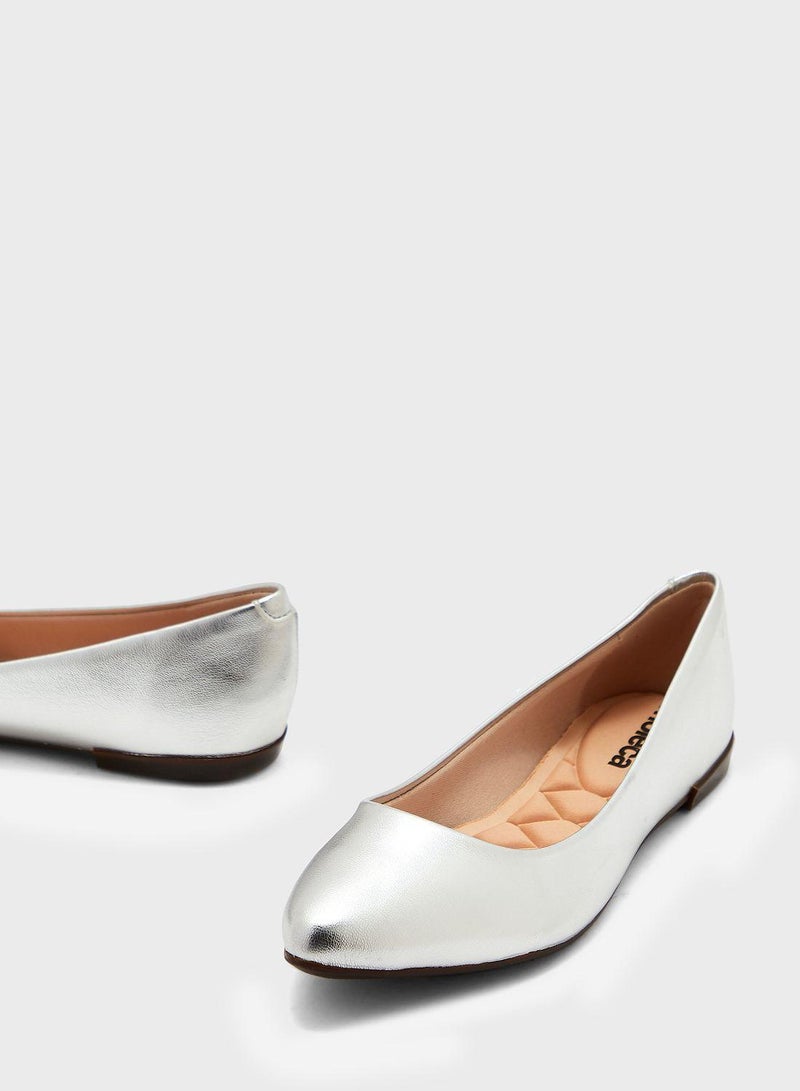 Pointed Toe Ballerinas