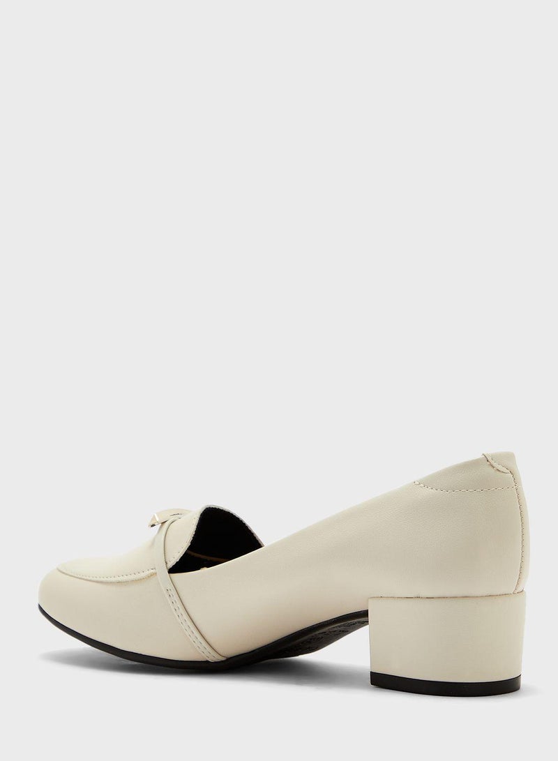 Octavia Close Toe Moccasins