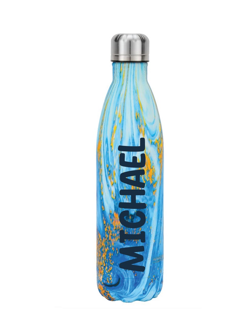 Enjoy personalised hydration on-the-go with a stainless steel reusable water bottle -Multicolour