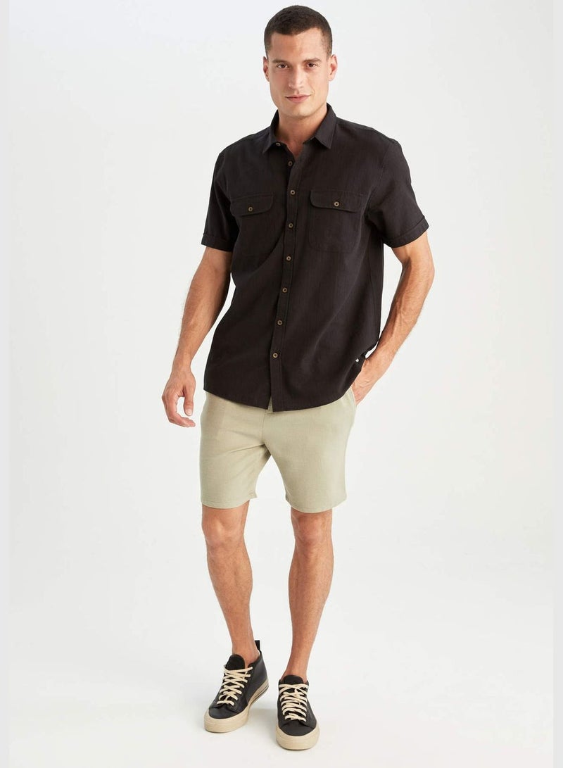 Man Polo Neck Woven Short Sleeve Shirt