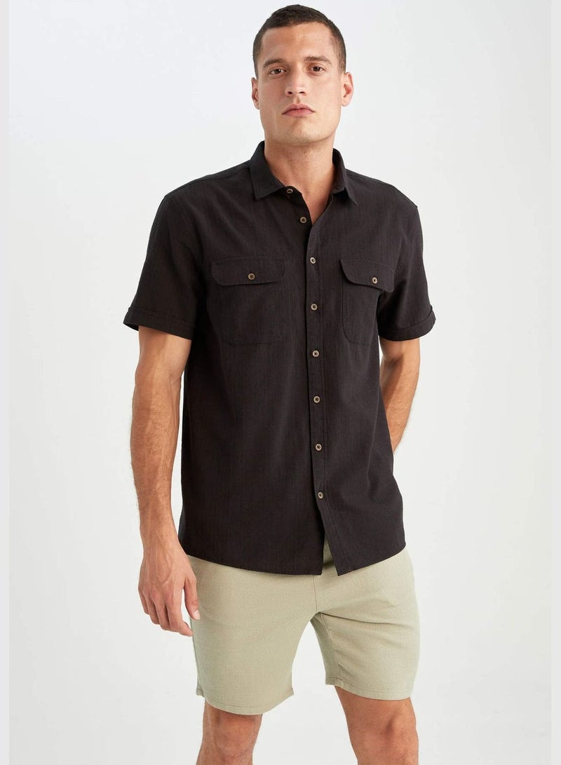 Man Polo Neck Woven Short Sleeve Shirt