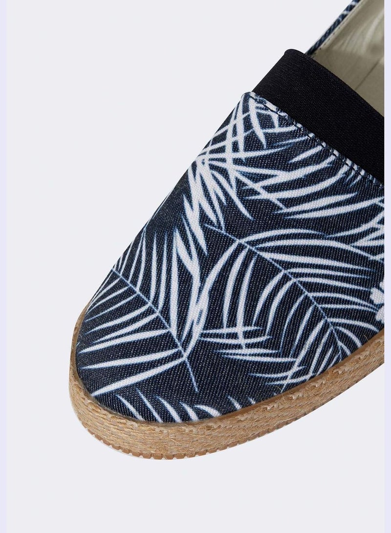 Flat Sole Palm Print Espadrilles