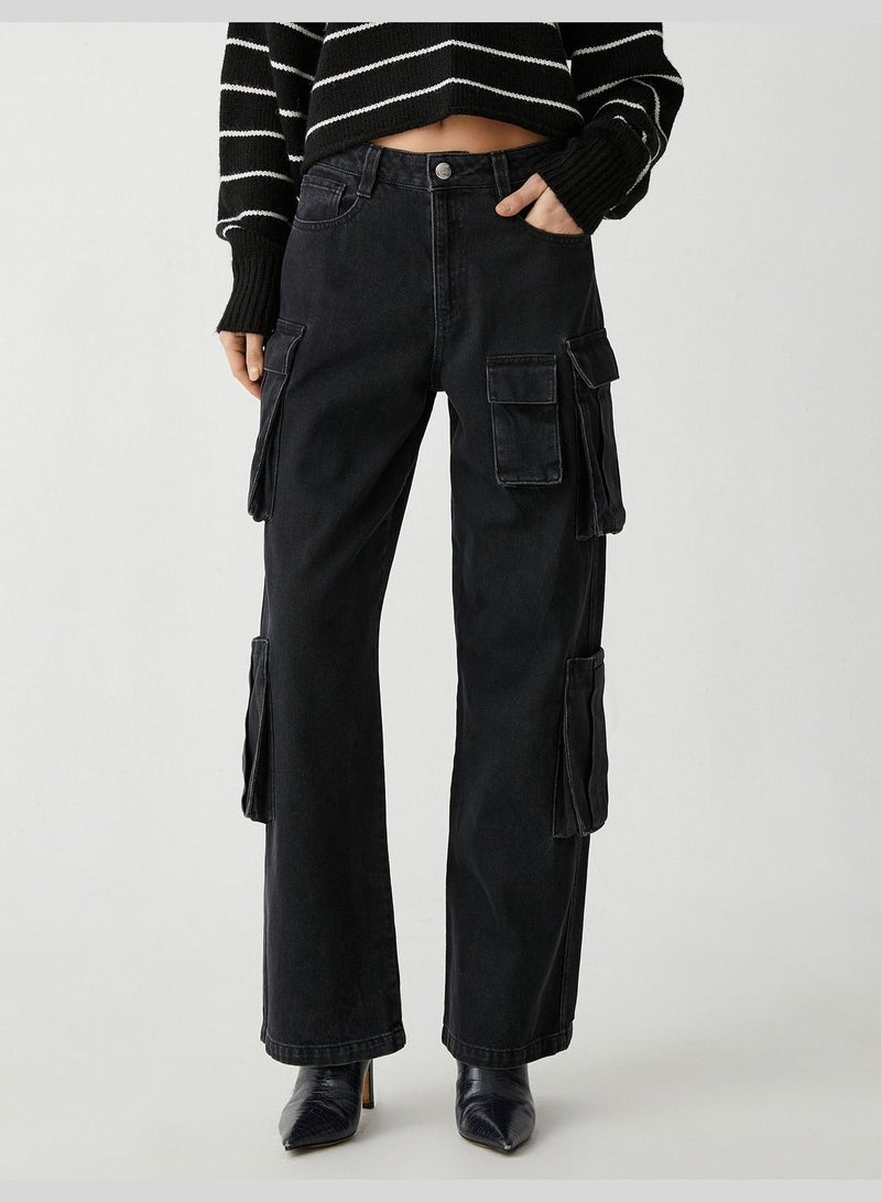 Wide Leg Cargo Trousers Pocket Detail