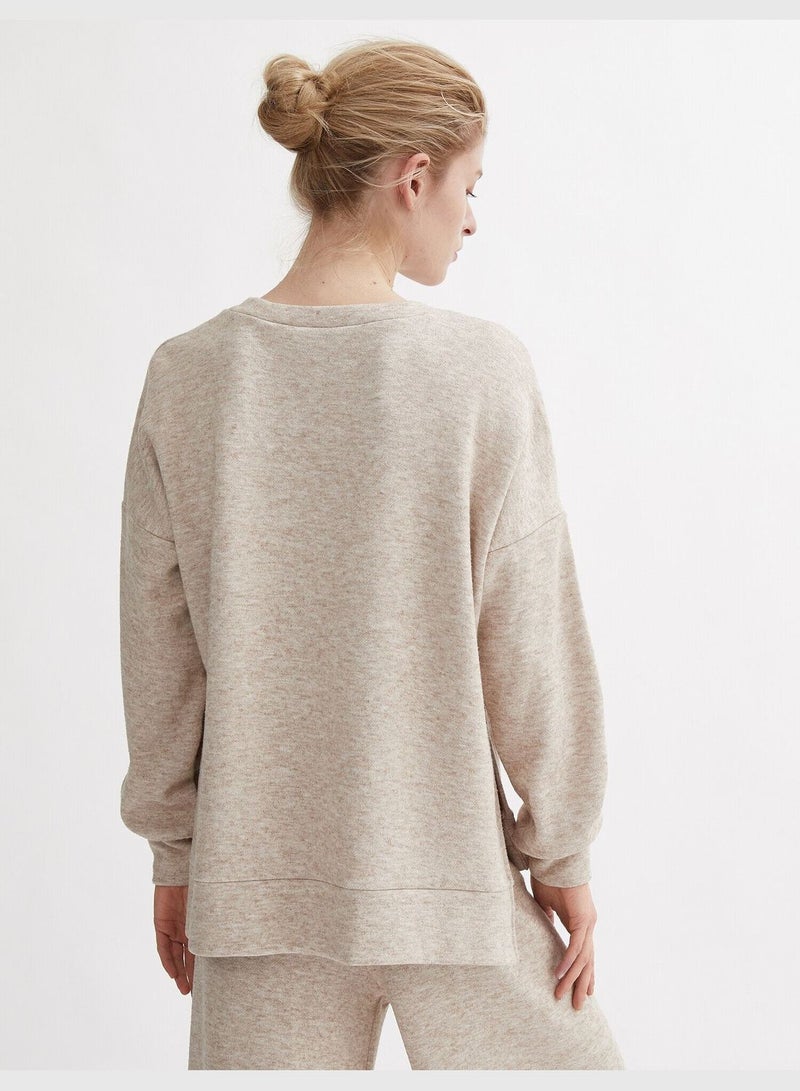 Slit Detailed Sweater Long Sleeve