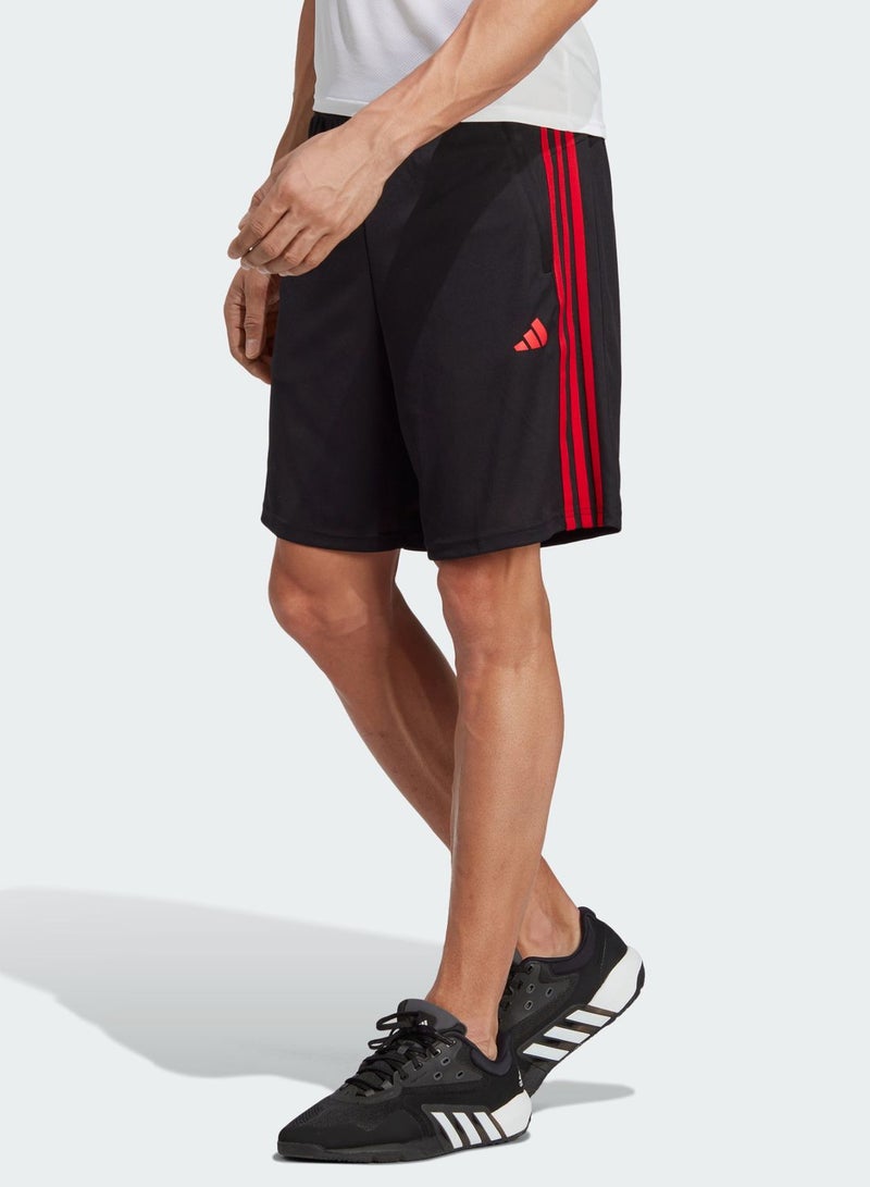 3 Stripes Train Essential Shorts