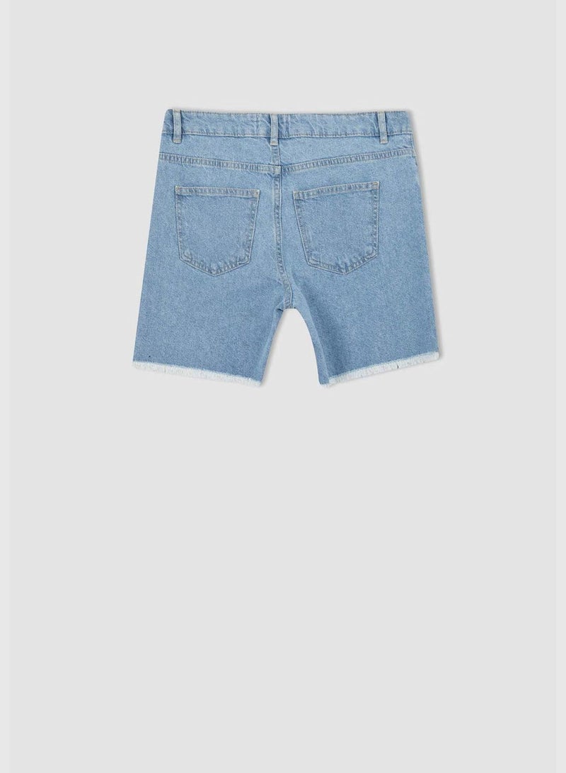 Boyfriend Fit Mini Denim Shorts