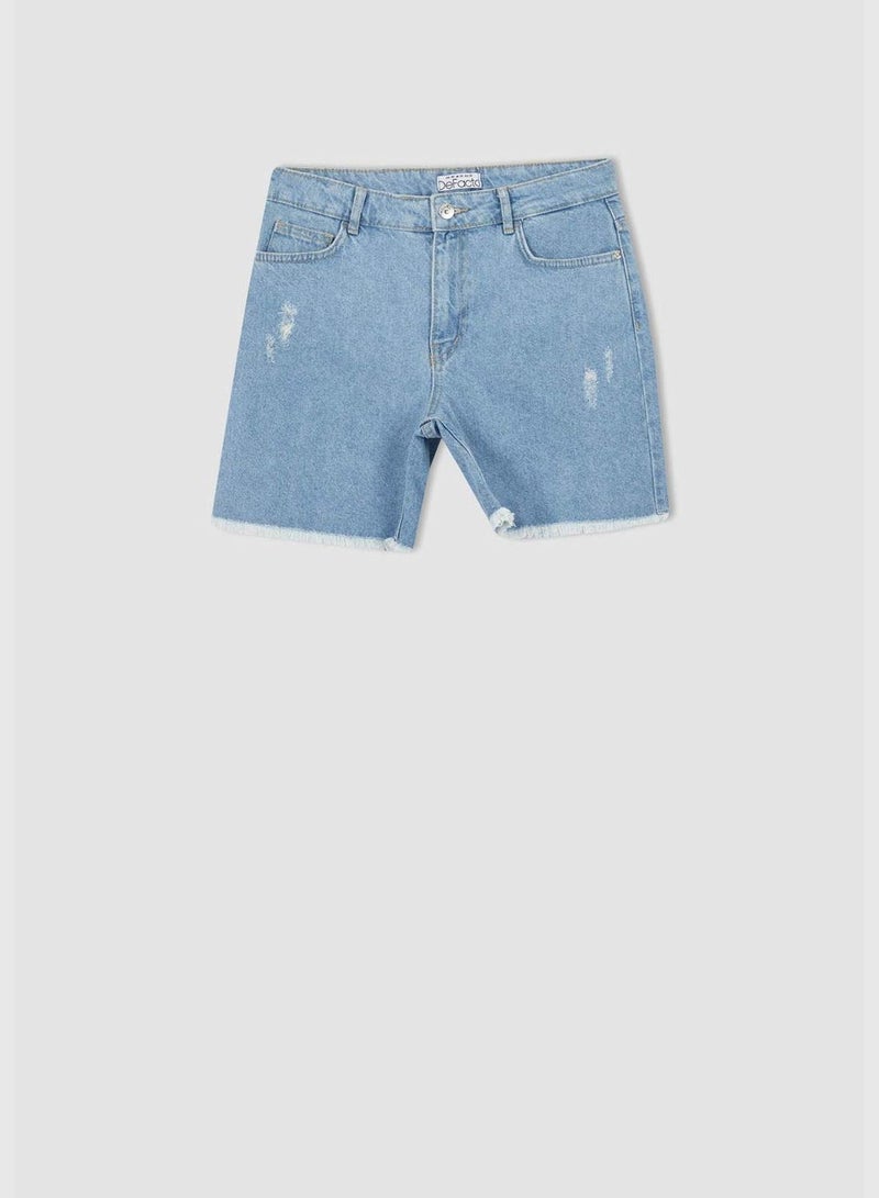 Boyfriend Fit Mini Denim Shorts