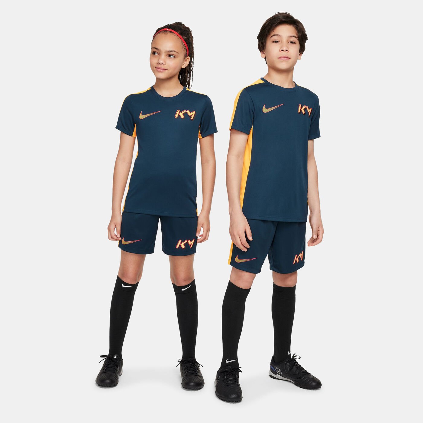 Kids' Kylian Mbappé Dri-FIT Academy23 Football Top (Older Kids)