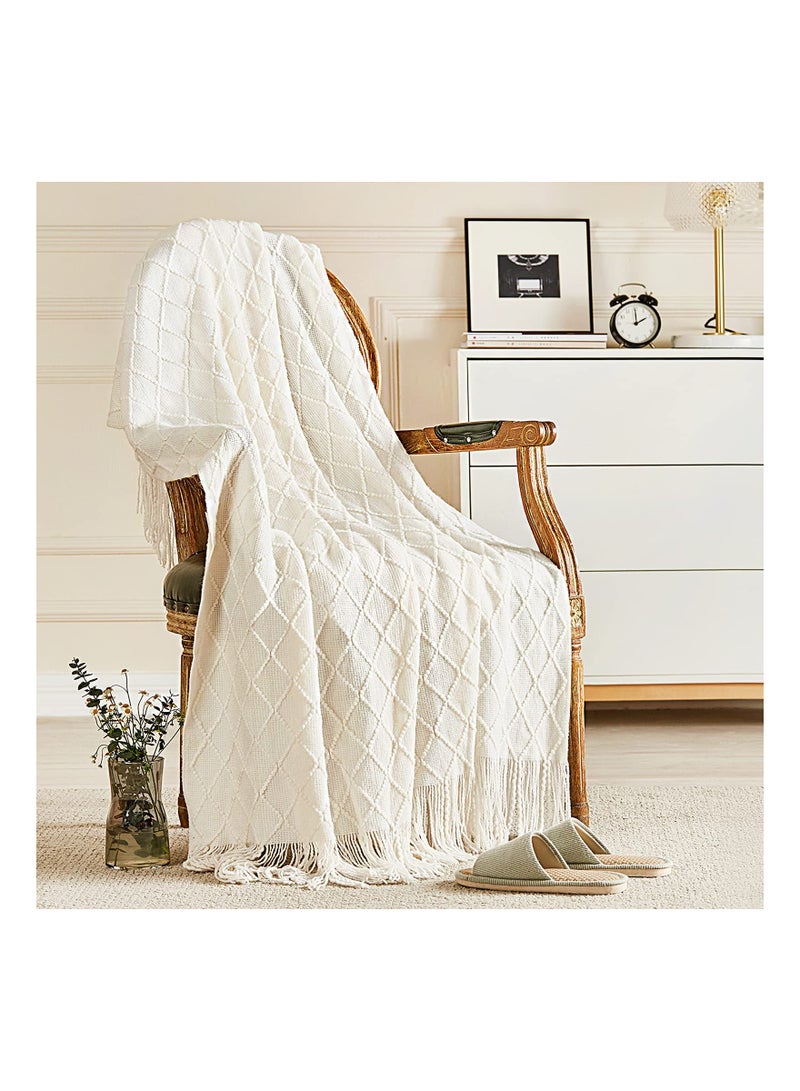 Cozy Off-White Knitted Throw Blanket with Tassels, Lightweight Decorative Blanket for Couch and Bed, Farmhouse Style Woven Blanket for Men and Women (127CM x 180CM)