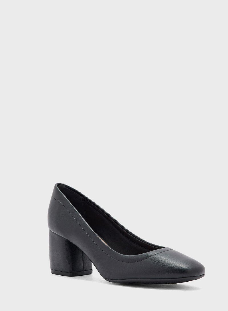 Kiara Close Toe Mid Heel Pumps