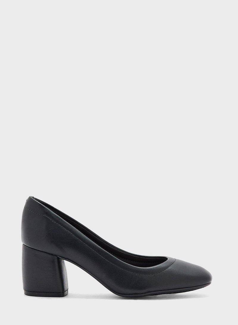 Kiara Close Toe Mid Heel Pumps