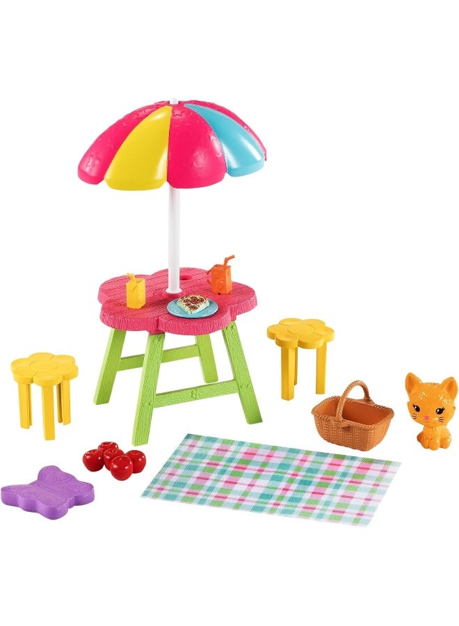 Barbie Chelsea Picnic Playset with Chelsea Doll (6-in Blonde), Pet Kitten, Picnic Table, Umbrella, Basket & Accessories