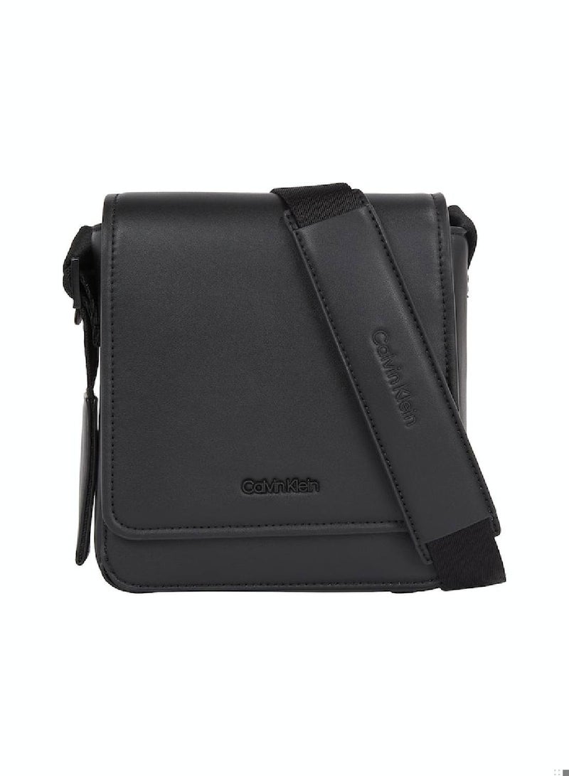 Men's Minimal Focus Cube Crossover Bag - Polyester, Black