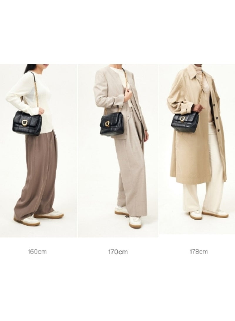 Simple commuter small shoulder bag