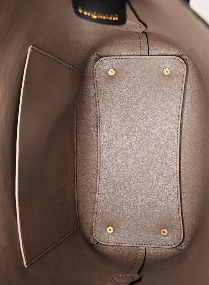 Medium commuter tote bag with hanging ears
