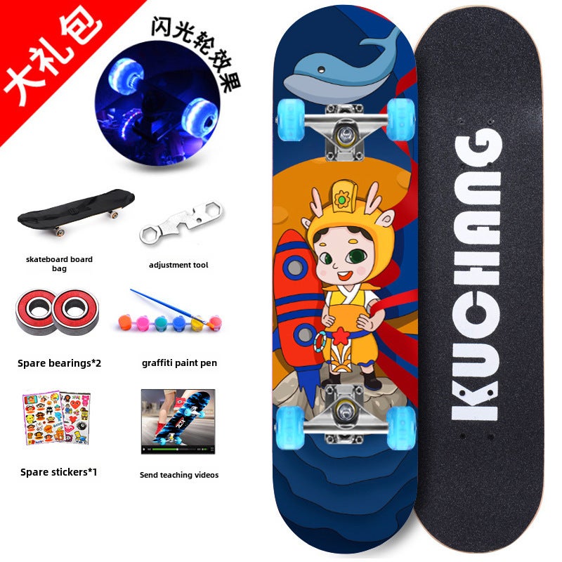 4-Wheel Maple Skateboard for Kids Boys Girls Professional-Q version of the little dragon king flash wheel