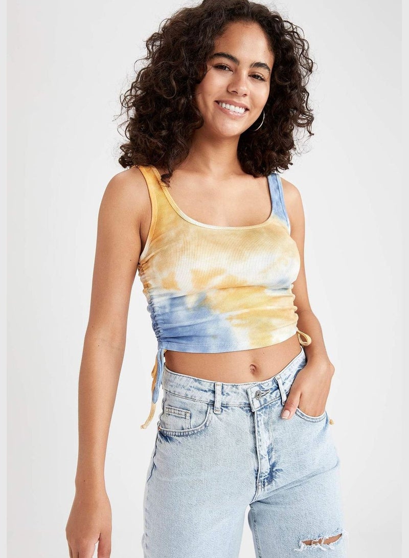 Batik Tie Waist Detailed Strappy Crop Athlete