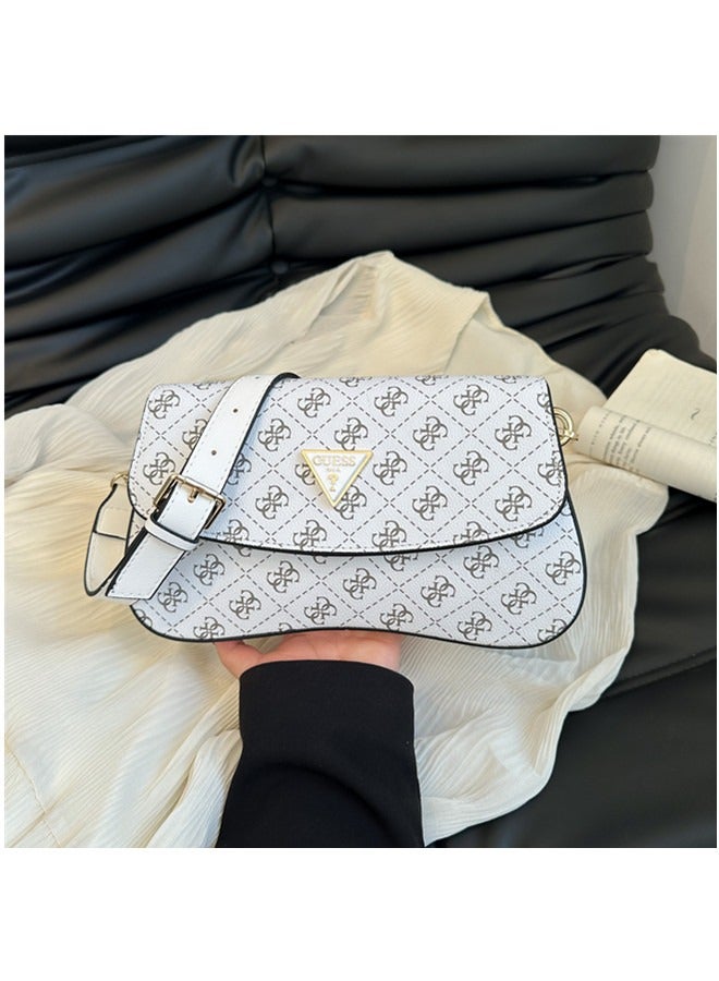 New Fashionable Printed Trendy Bag with Summer Style and Personalized Women's Underarm Bag white