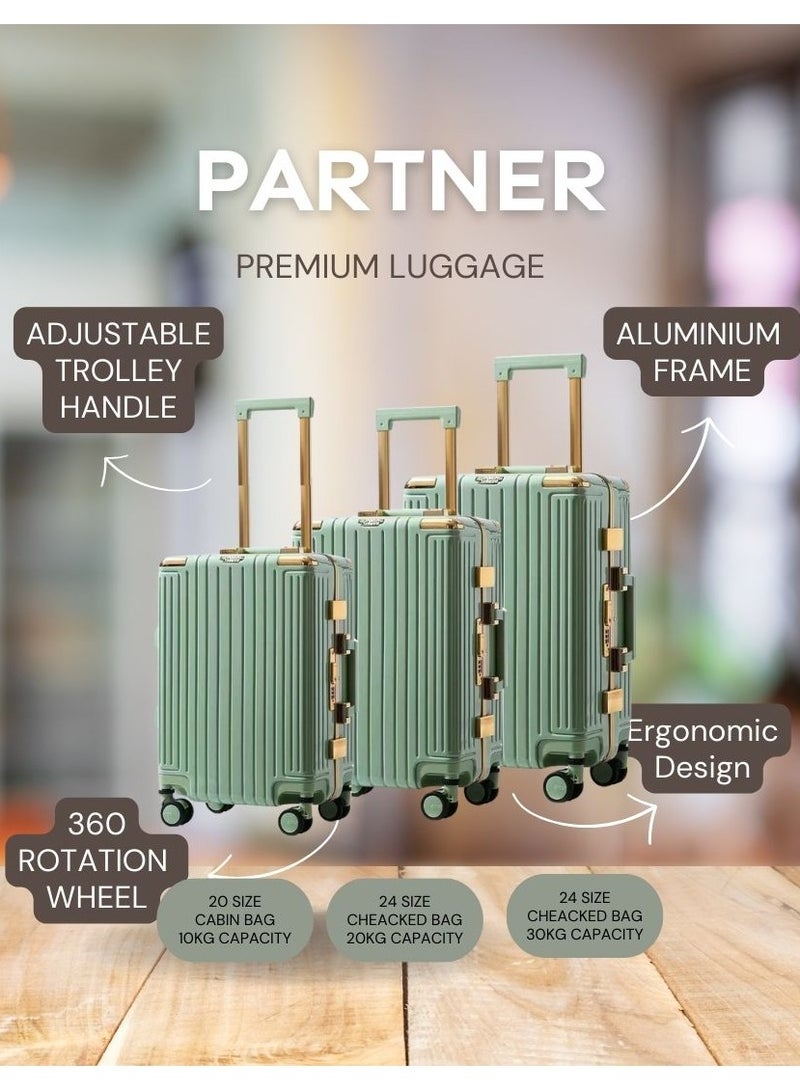 3 PCS TROLLEY LUGGAGE ALUMINUM FRAME POLY CARBON MATERIAL, LUGGAGE SUITCASE SET AND CABIN LUGGAGE BAG SET GREEN COLOUR