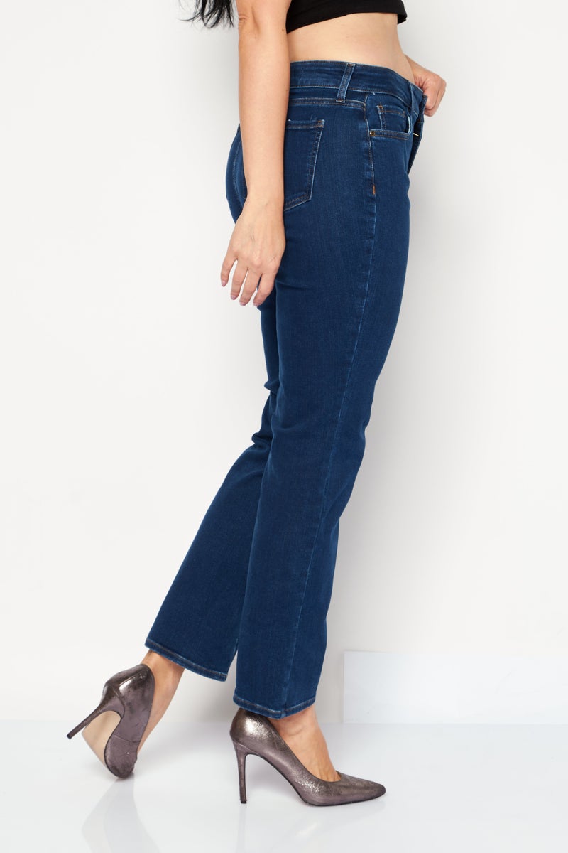 Women Petite Fit Solid Stretchable Denim Jeans, Wash Navy