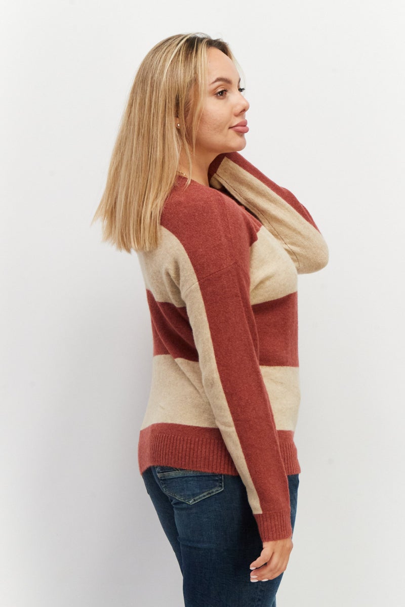 Women Round Neck Long Sleeve Knitted Sweaters, Beige/Red Combo