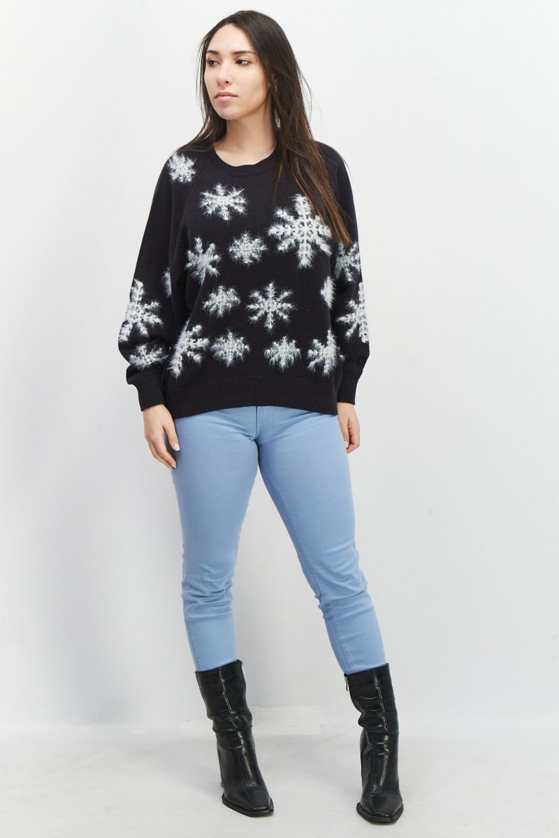 Women Crew Neck Textured Sweater, Black/White