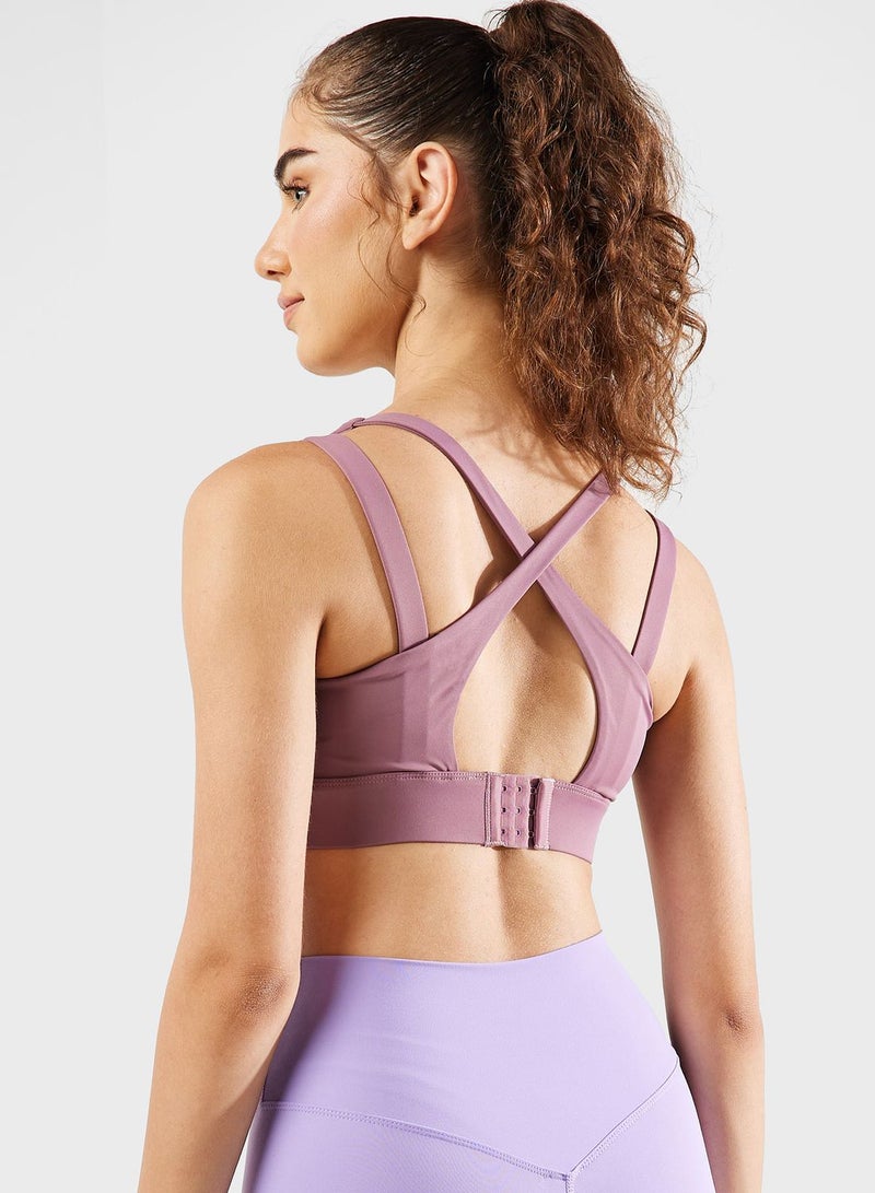 Medium Support Cutout Detail Sports Bra