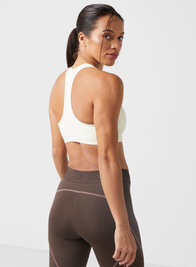 Swoosh Medium Support Futura Bra