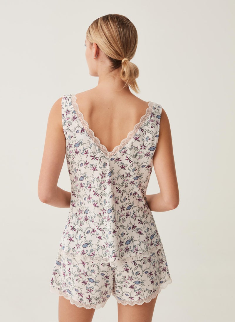 Floral pyjama top with lace