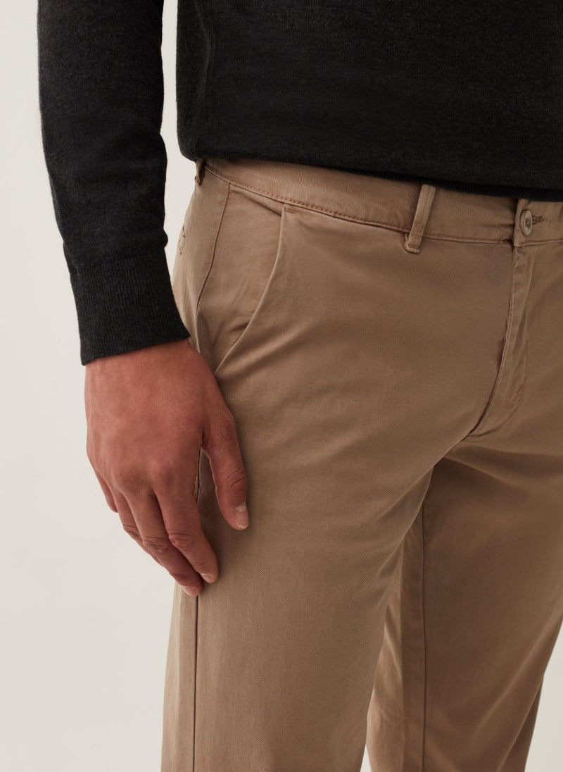 Solid colour stretch chino trousers