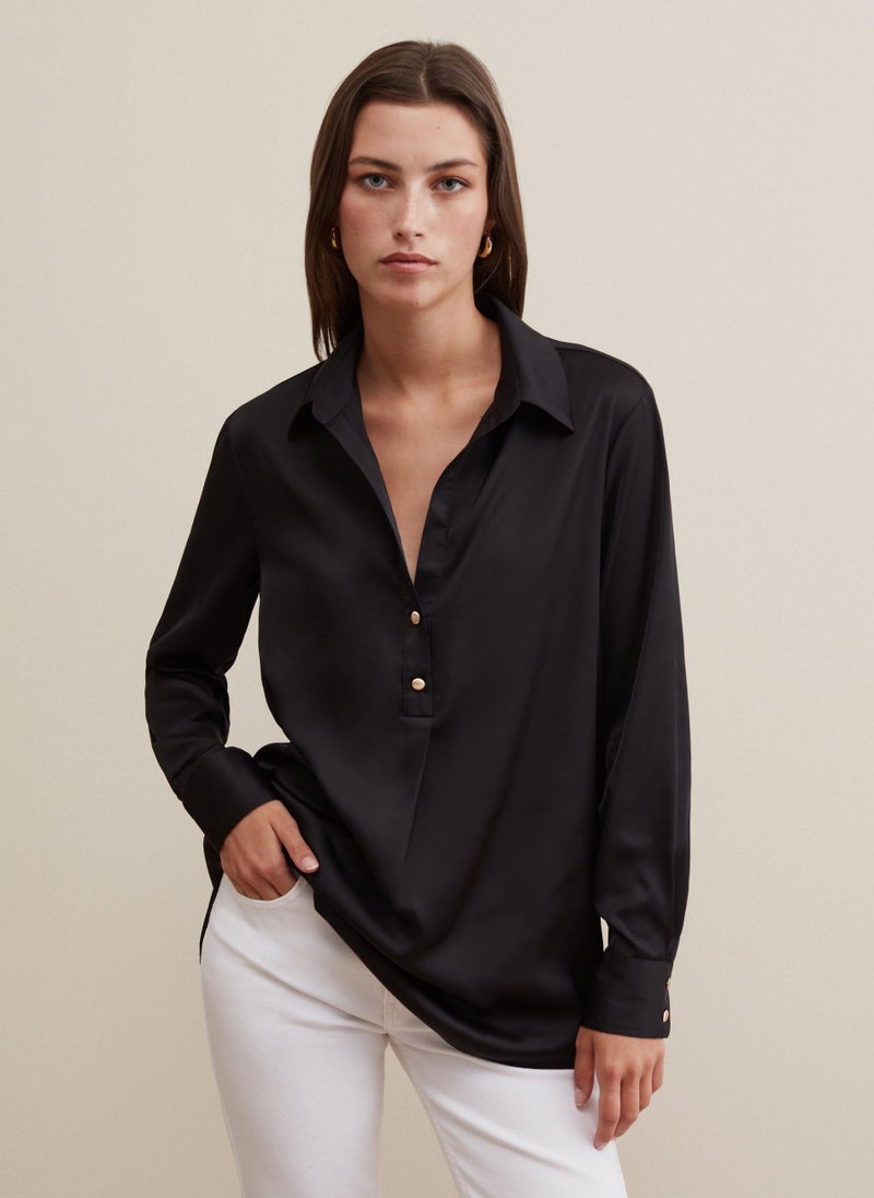 Satin blouse with collar and buttons