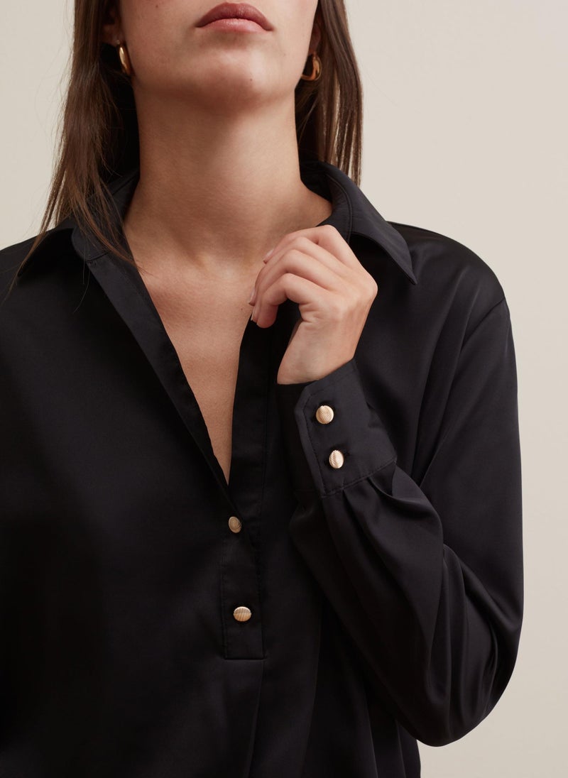 Satin blouse with collar and buttons