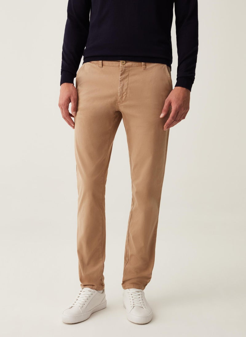 Solid colour stretch cotton chino trousers