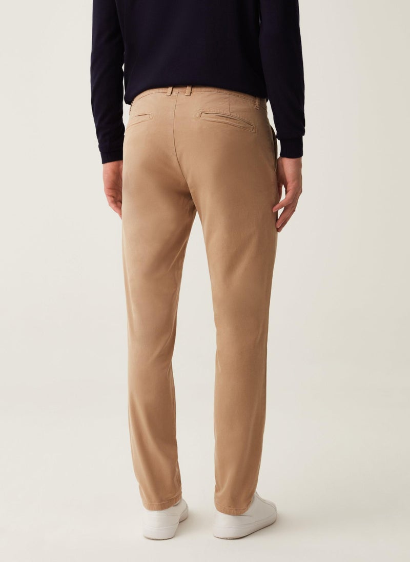 Solid colour stretch cotton chino trousers