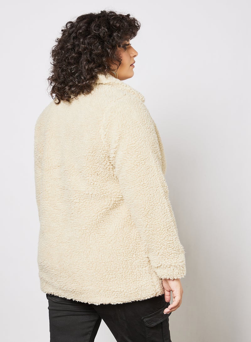 Curvy Sherpa Jacket Beige