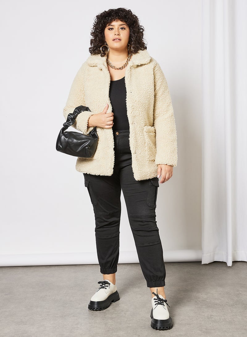 Curvy Sherpa Jacket Beige