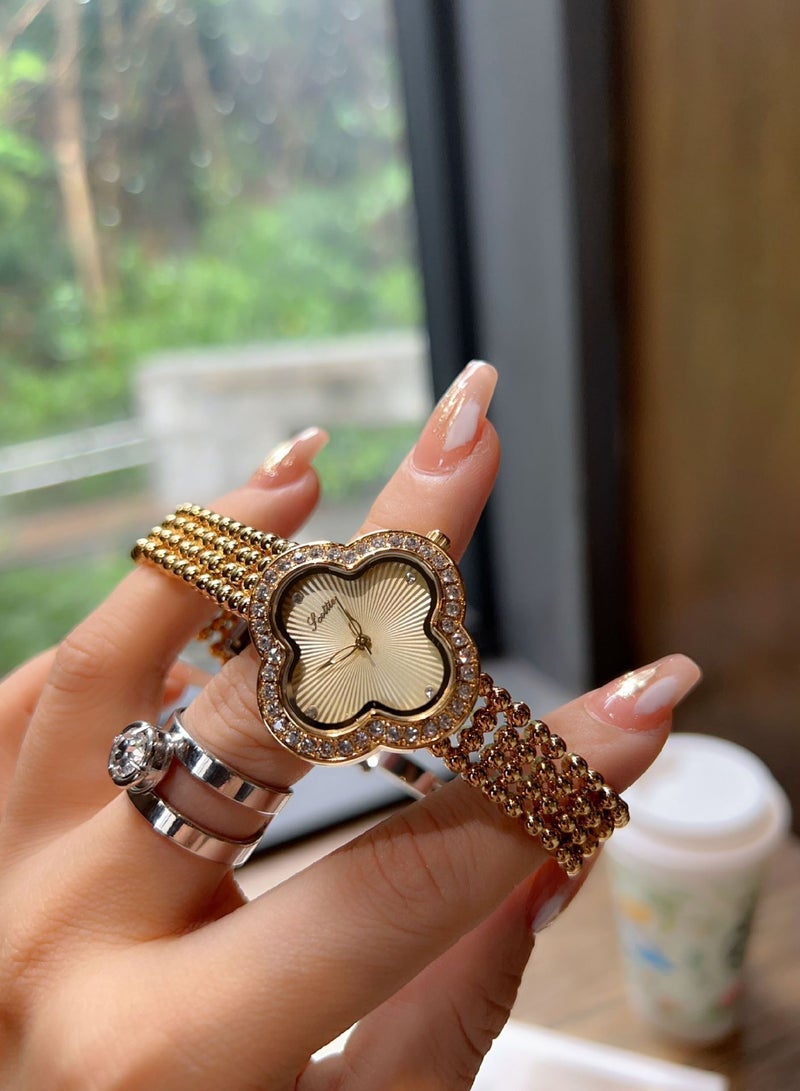 New Women's Watch Bracelet Watch, Women's Diamond Inlaid Flower Shaped Luxury Small Fragrance Style