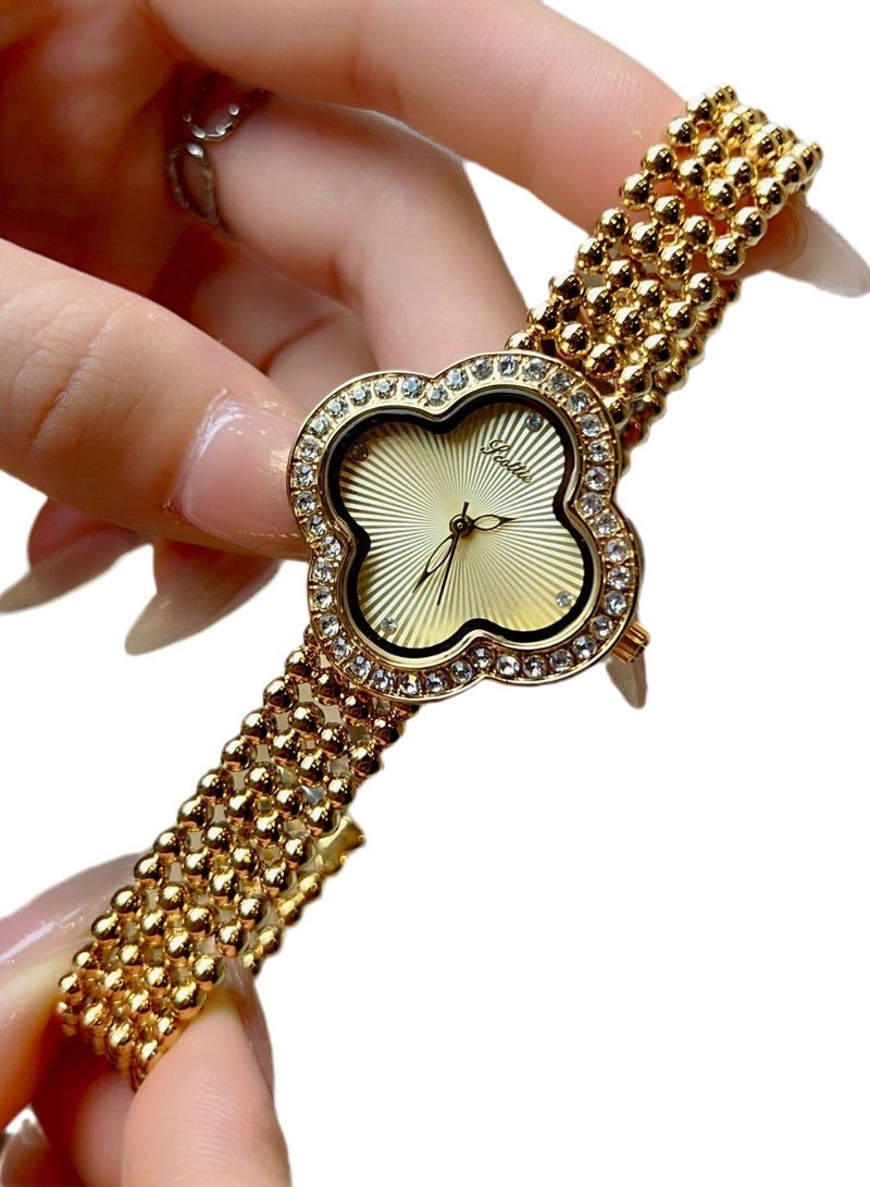 New Women's Watch Bracelet Watch, Women's Diamond Inlaid Flower Shaped Luxury Small Fragrance Style