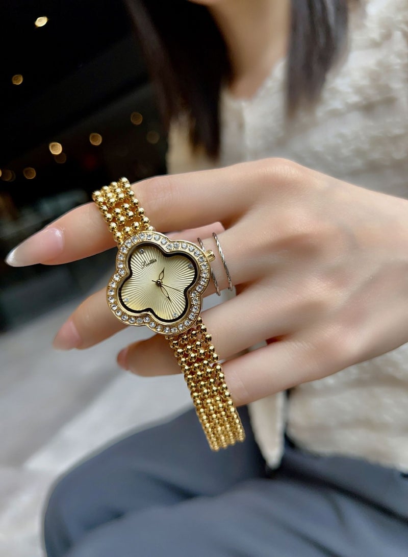 New Women's Watch Bracelet Watch, Women's Diamond Inlaid Flower Shaped Luxury Small Fragrance Style