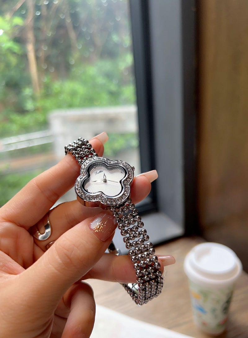 New Women's Watch Bracelet Watch, Women's Diamond Inlaid Flower Shaped Luxury Small Fragrance Style