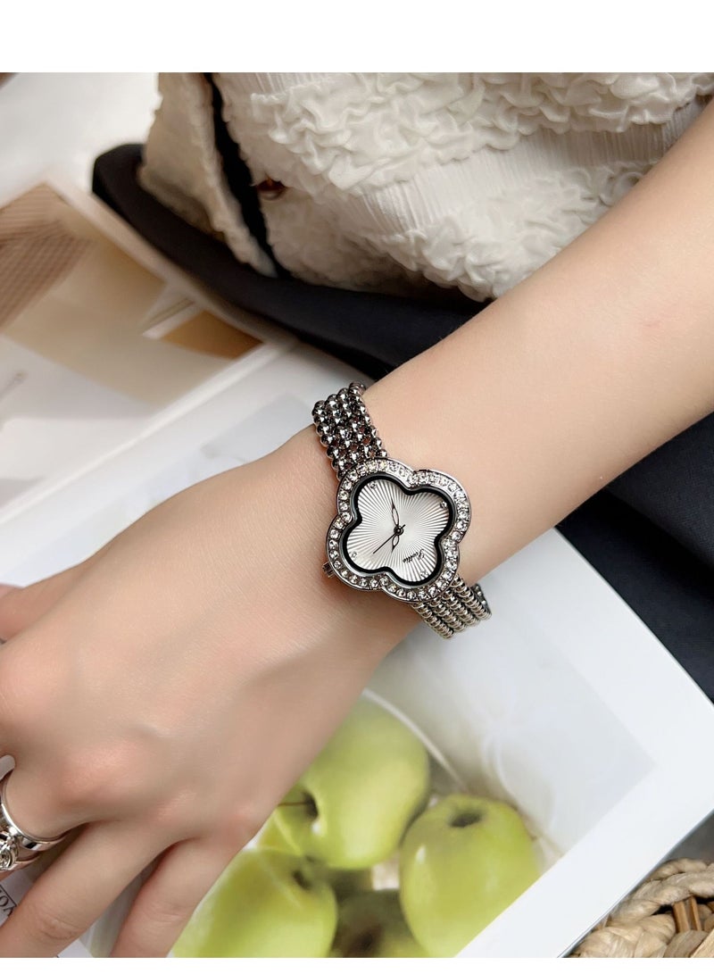 New Women's Watch Bracelet Watch, Women's Diamond Inlaid Flower Shaped Luxury Small Fragrance Style