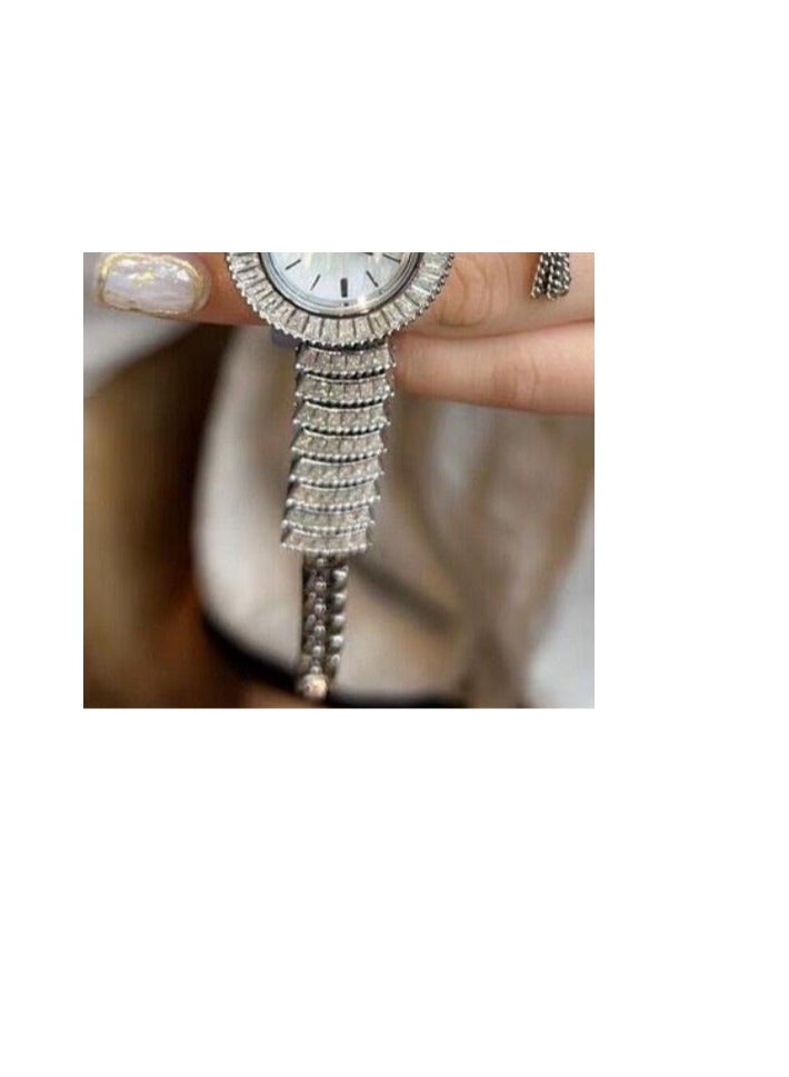 New Fashion Bracelet Women's Watch Starry Sky, Diamond Set, Mother of Shell Plate, High Beauty, Explosive Style