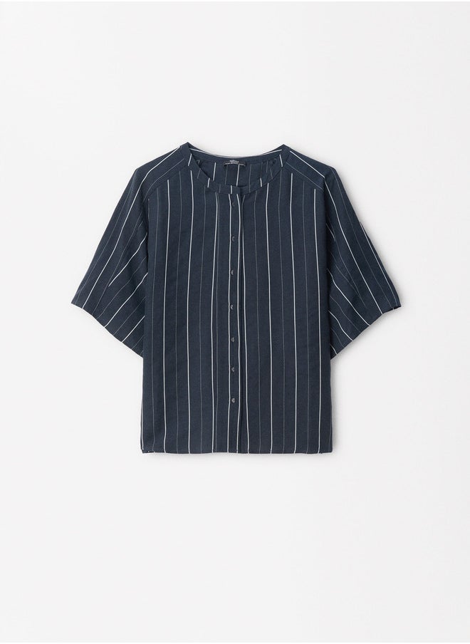 Short-Sleeved Shirt With Linen